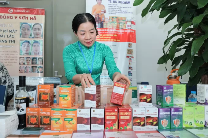 NANO TRINH NỮ HOÀNG CUNG PANACAN hỗ trợ điều trị u xơ, u vú lành tính